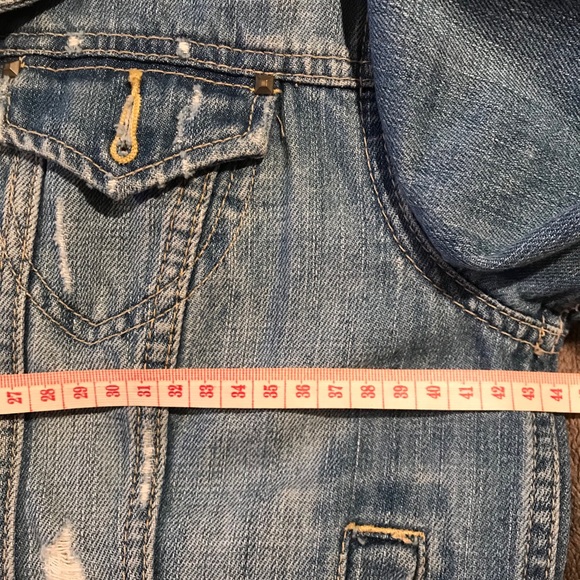 American Eagle Outfitters Women’s Jean Jacket Size Medium - Picture 8 of 9